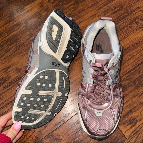 Nike V2K Run Smokey Mauve, Cobblestone, Light Smoke Grey, Low Top Sneakers W 11 - Picture 6 of 10